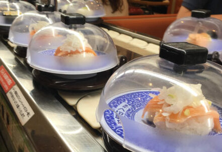 KURA SUSHI (Kaiten sushi=Conveyor Belt Sushi Restaurants=SUSHI TRAIN